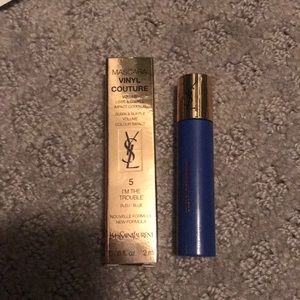 Yves Saint Laurent travel size mascara in blue